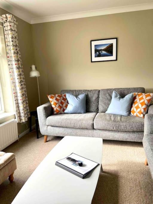Number 3 Villa Penrhyn Bay Bagian luar foto